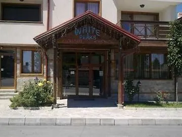 White Peaks Complex アパート *